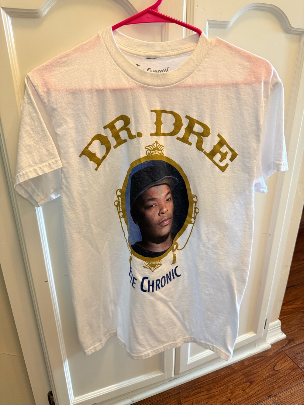 Tilly's White Graphic Tee with Gold and Blue Print
